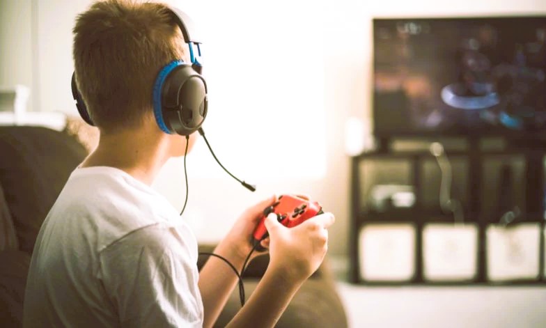 How Gaming Helps Reduce Stress & Boost Mental Health